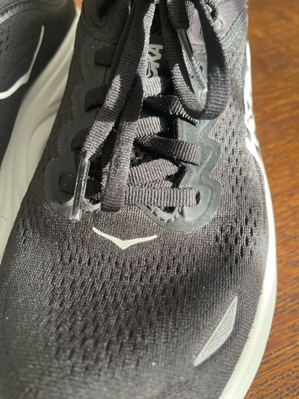 Hoka Black and White Bondi 9 - worn 1x - Picture 4 of 11